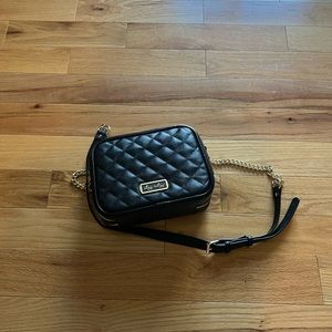 Itzy Ritzy crossbody